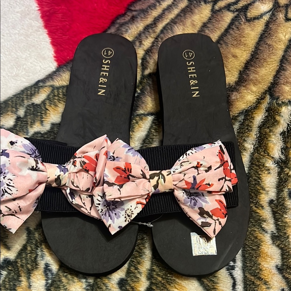 SHEIN Women's Black and Pink Bow Slides
